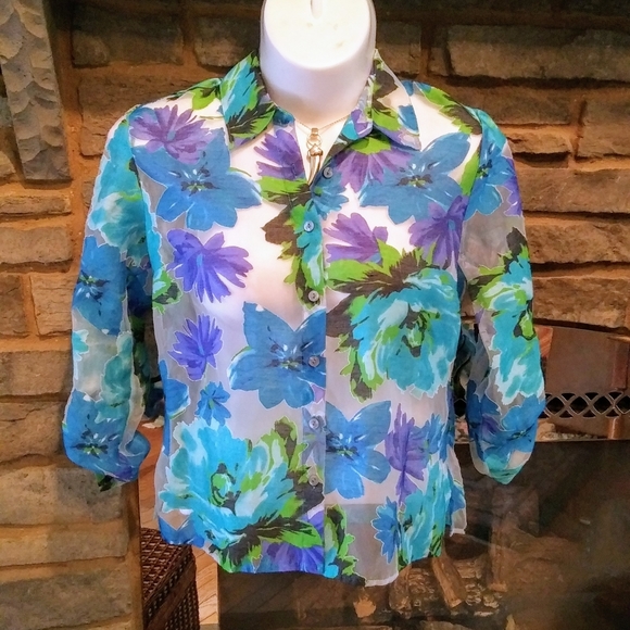 ⭐Stunning Notations Sheer top - Picture 4 of 6